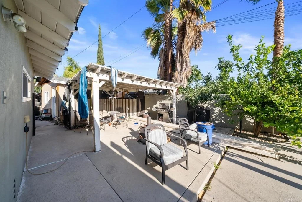 Photo of 2951 Mockingbird Lane