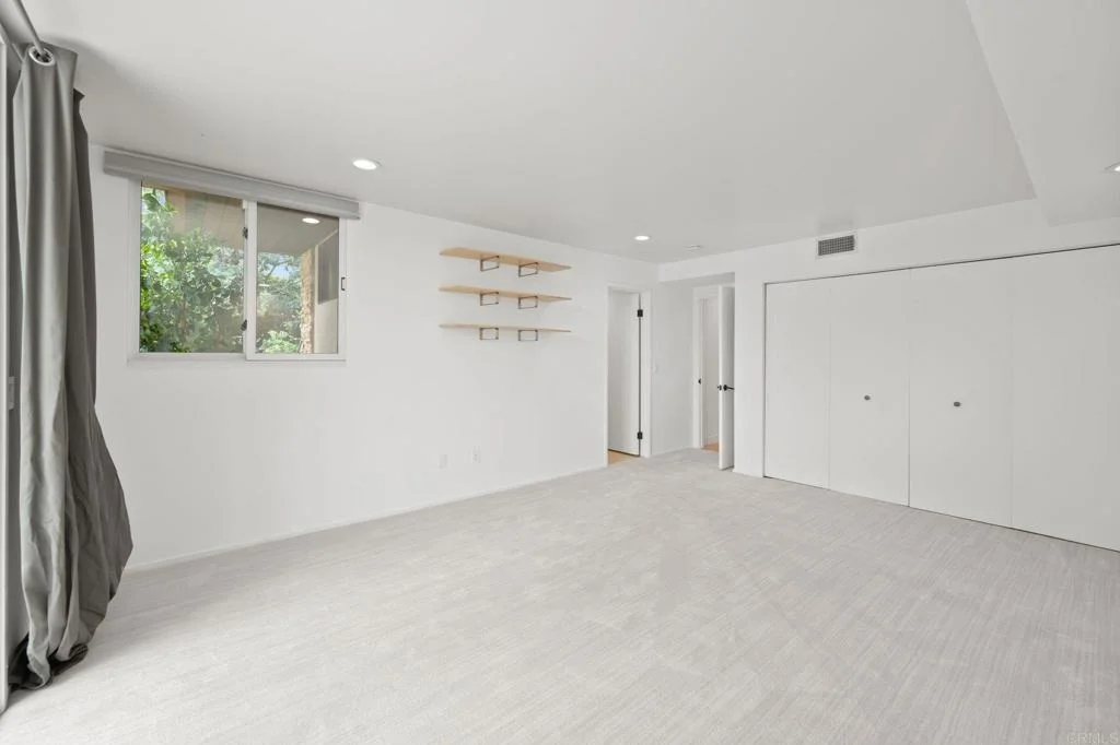 Photo of 280 Torrey Pines Terrace