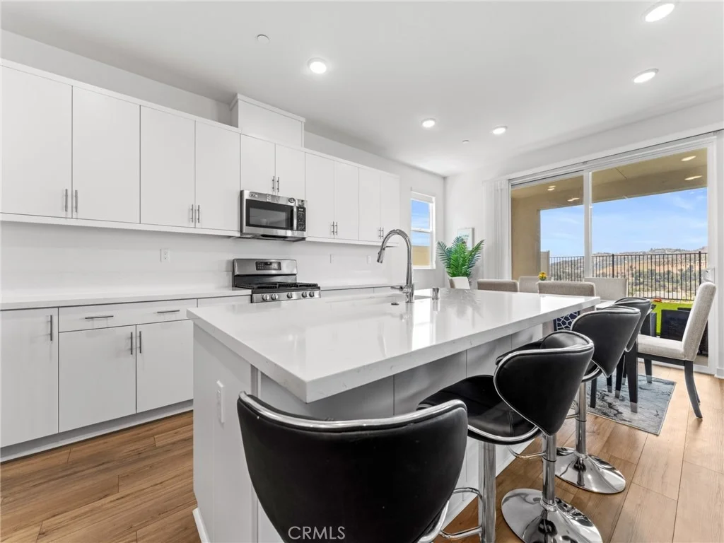 Photo of 598 Meadowood