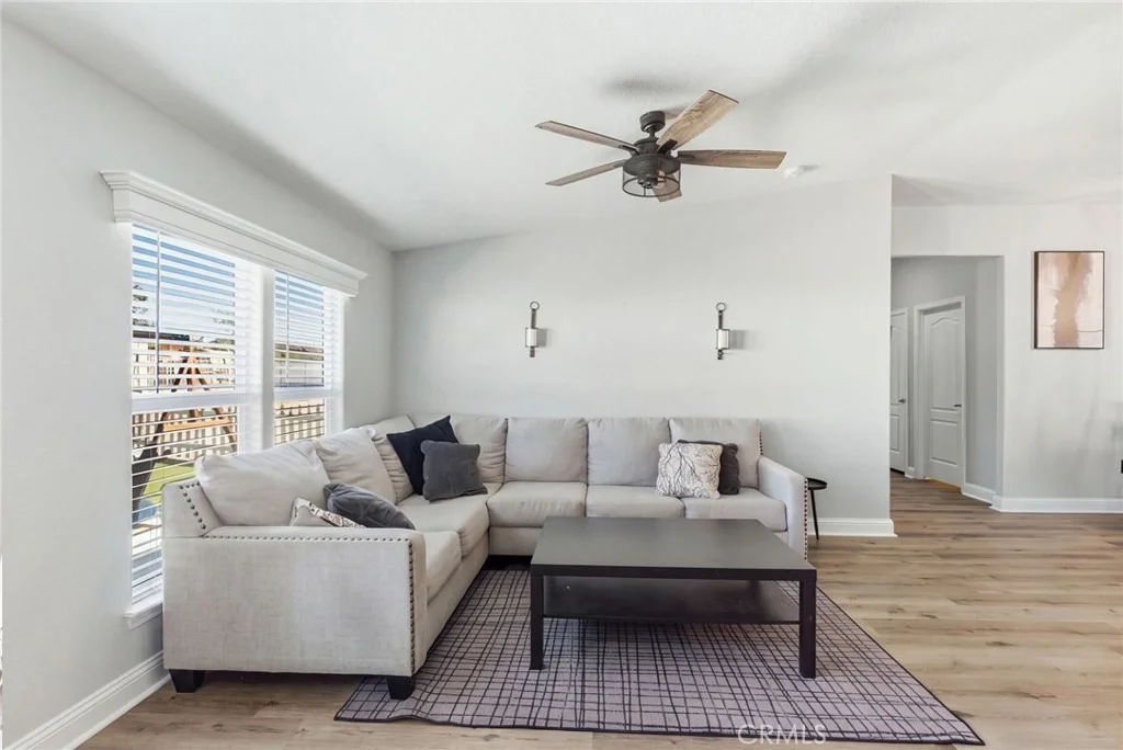 Photo of 9584 Avenida Miravilla