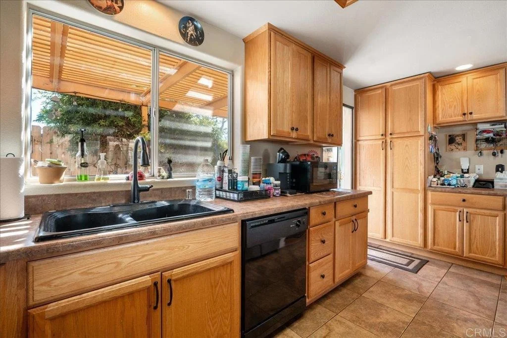 Photo of 1005 ANZA CT