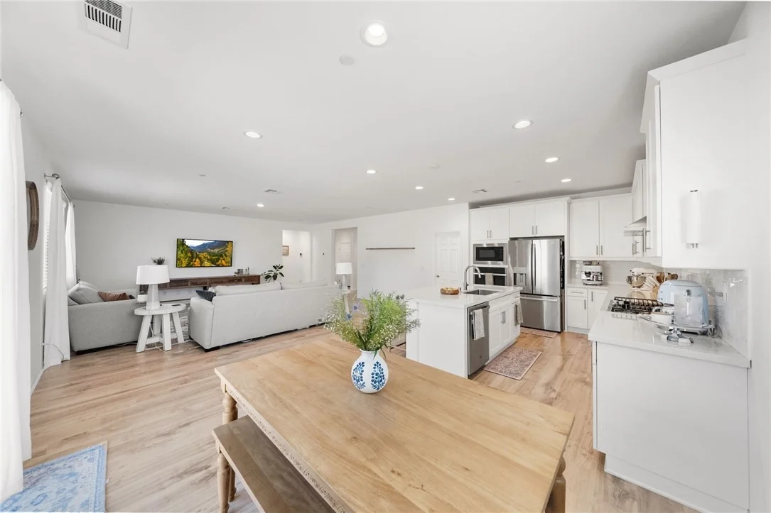 Photo of 21206 Saratoga Drive