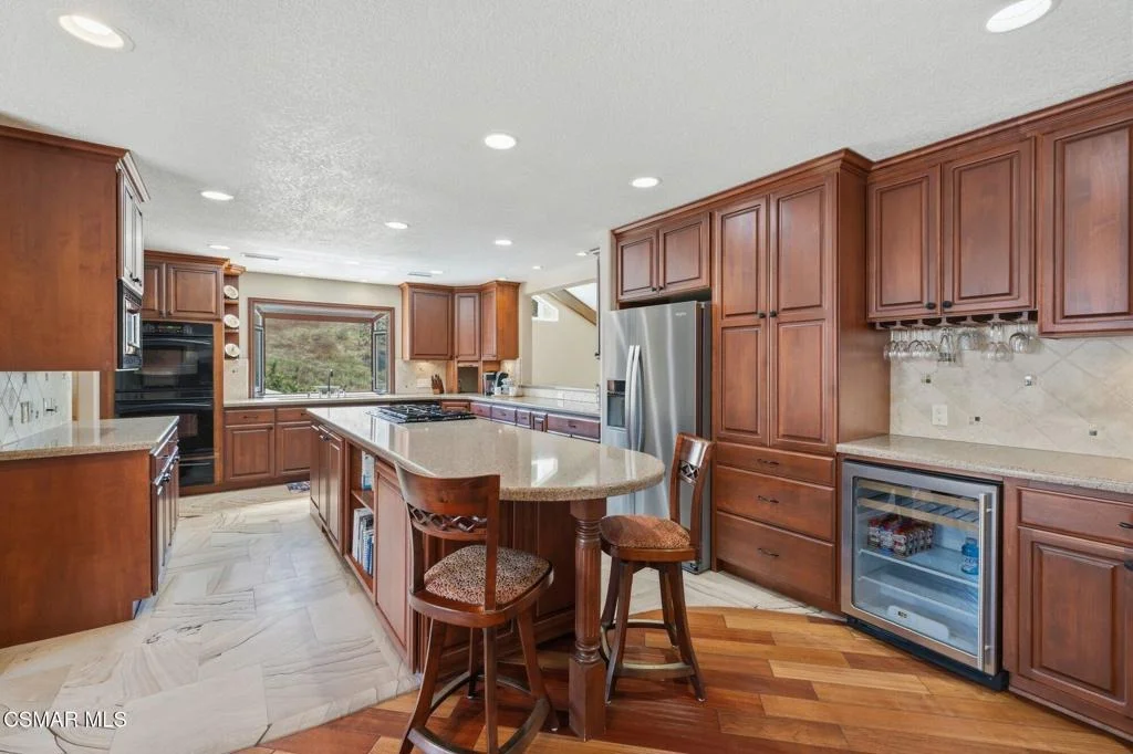 Photo of 554 Lone Oak Drive