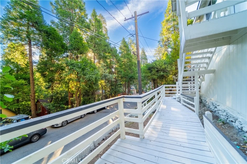 Photo of 744 Woodland