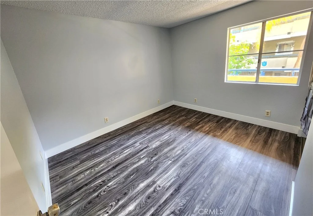 Photo of Unit 202 at 1629 Cherry