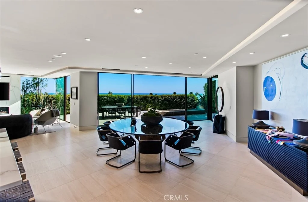 Photo of 2928 Ocean