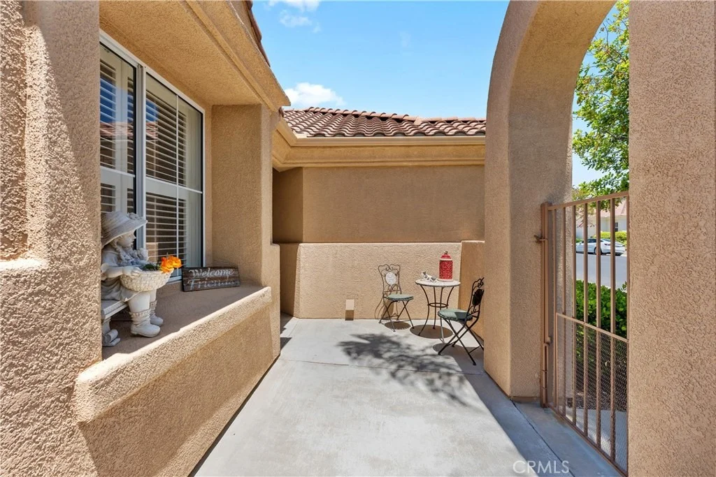 Photo of 40145 Colony