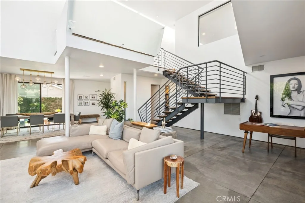 Photo of 2831 Ridge Drive