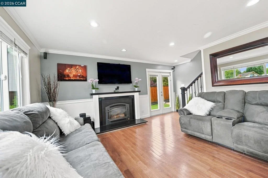 Photo of 4074 Hamlet Ct