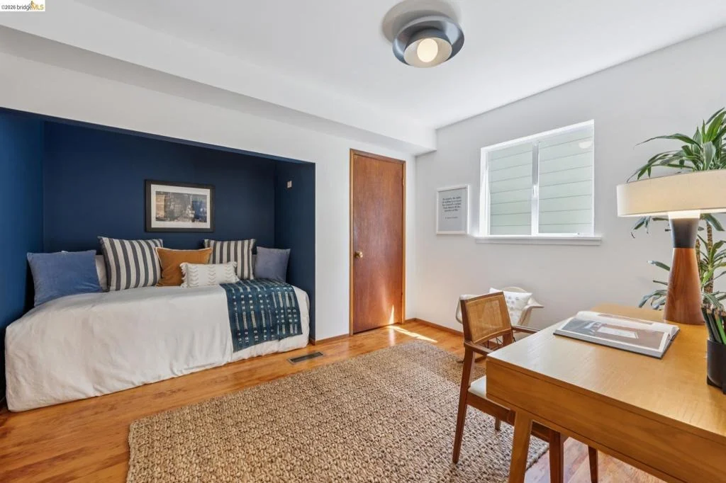 Photo of 1010 Keeler Ave