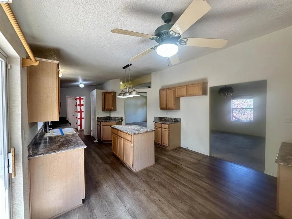 Photo of 20511 Nob Hill Cir