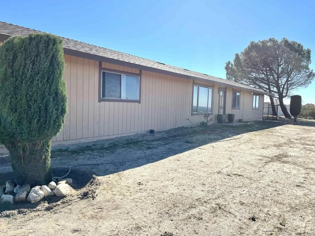 Photo of 1902 Tierra Del Sol Road
