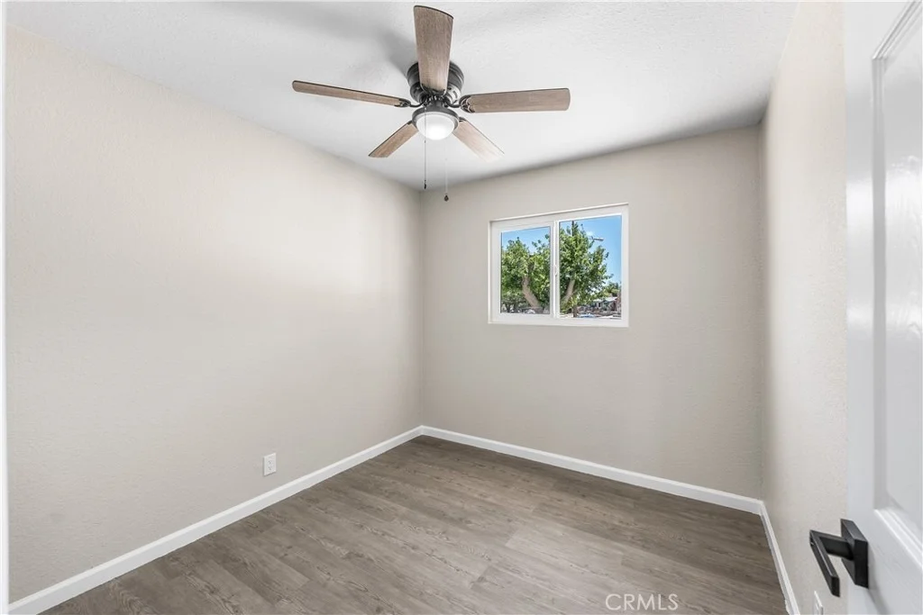 Photo of 15992 Lawrence Drive