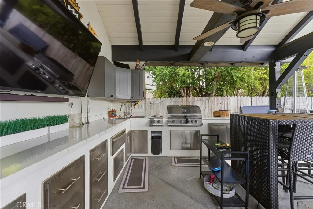 Photo of 520 W Hermosa