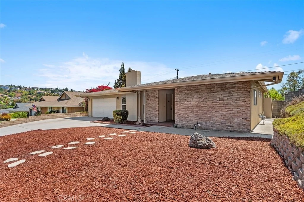Photo of 21624 Birch Hill