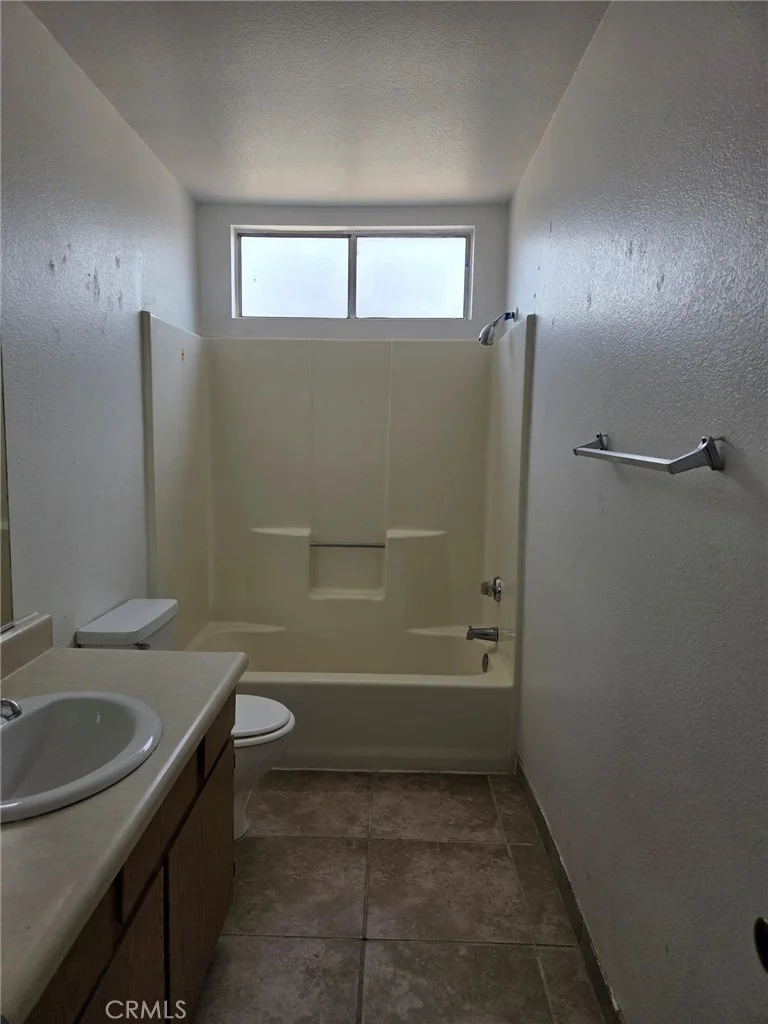 Photo of Unit 1 at 751 Higgins Road