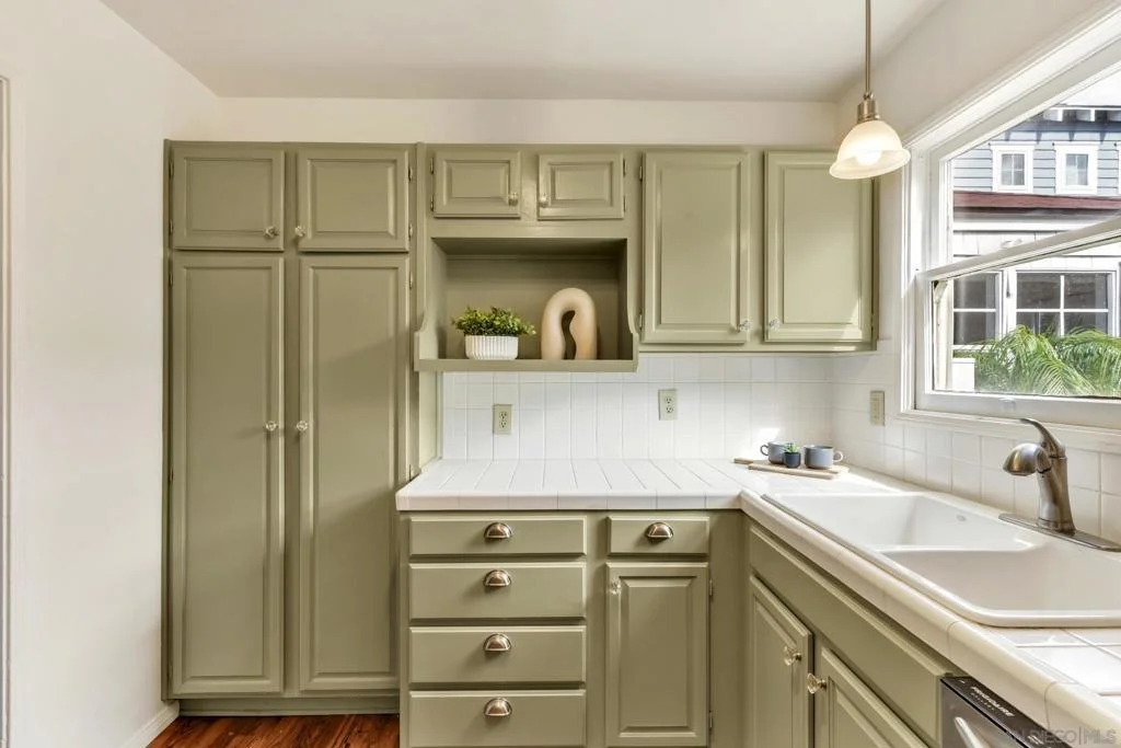 Photo of 241 243 F Avenue