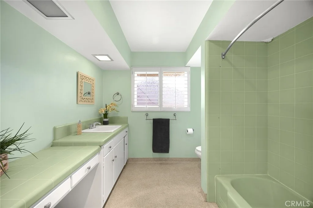 Photo of 1289 Wardman