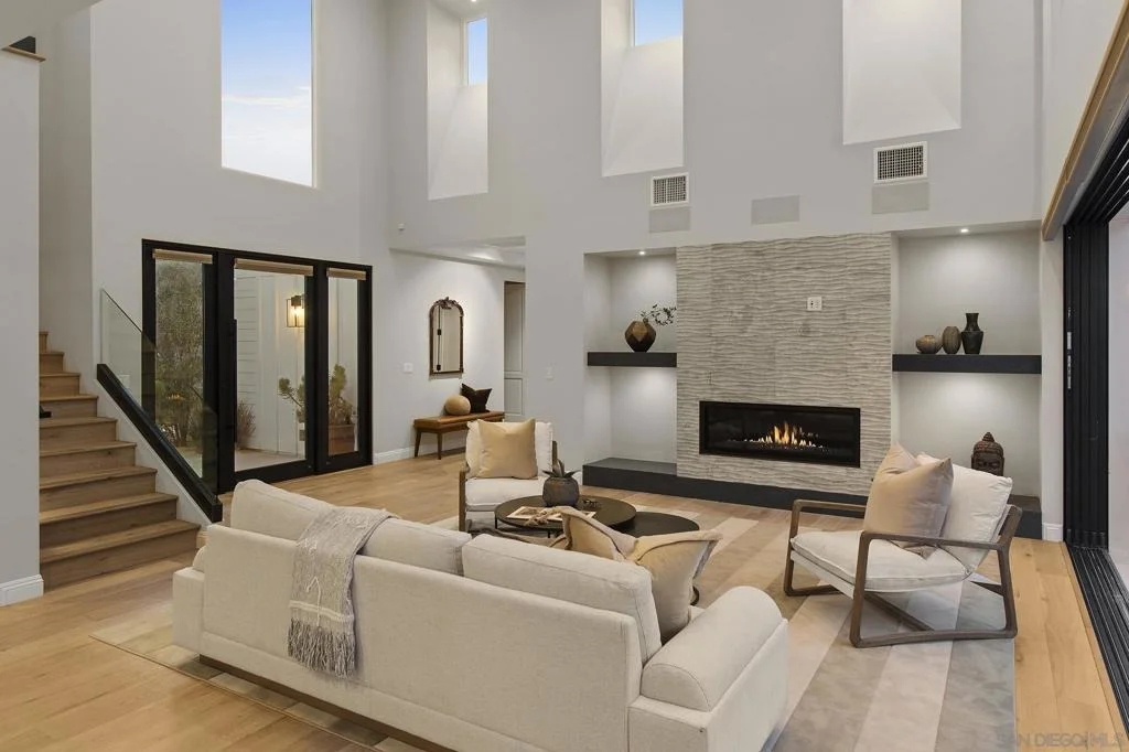 Photo of 6989 Paseo Laredo