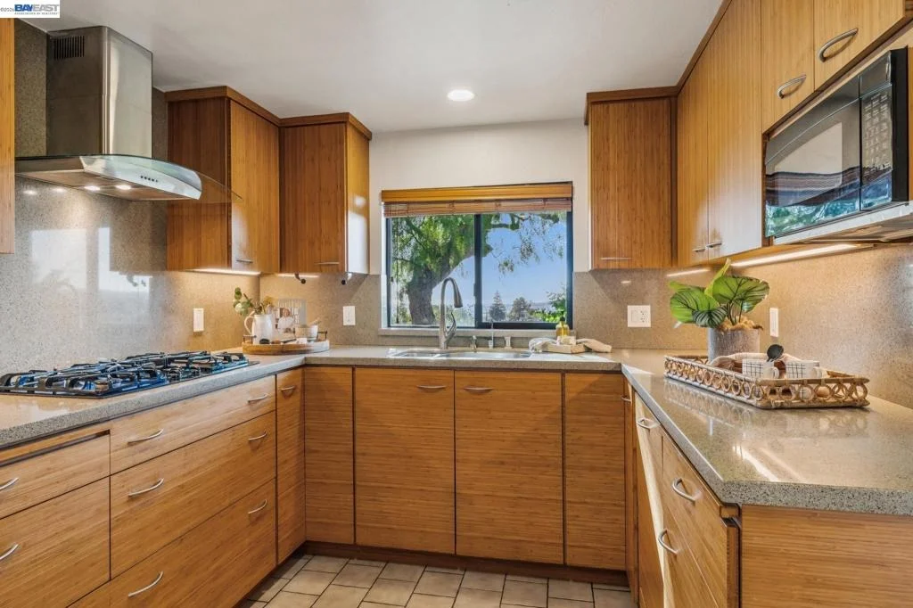 Photo of 5624 Greenridge Rd