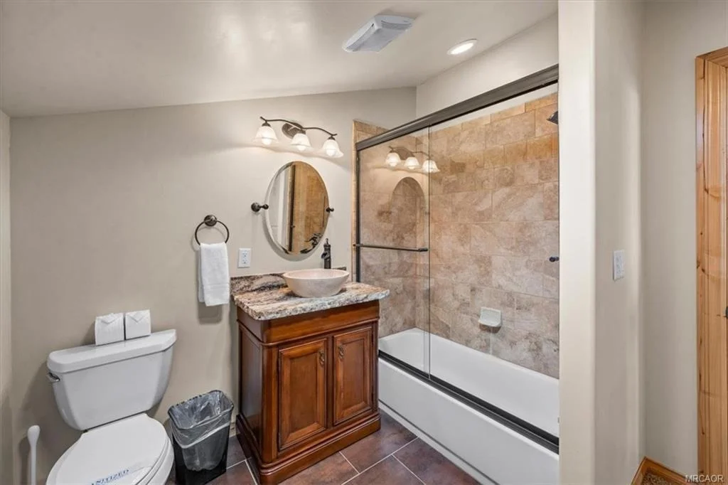 Photo of 1147 Alameda Road