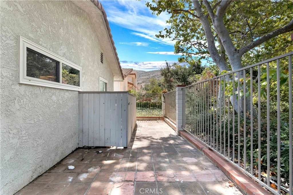 Photo of 6468 Lada Avenue
