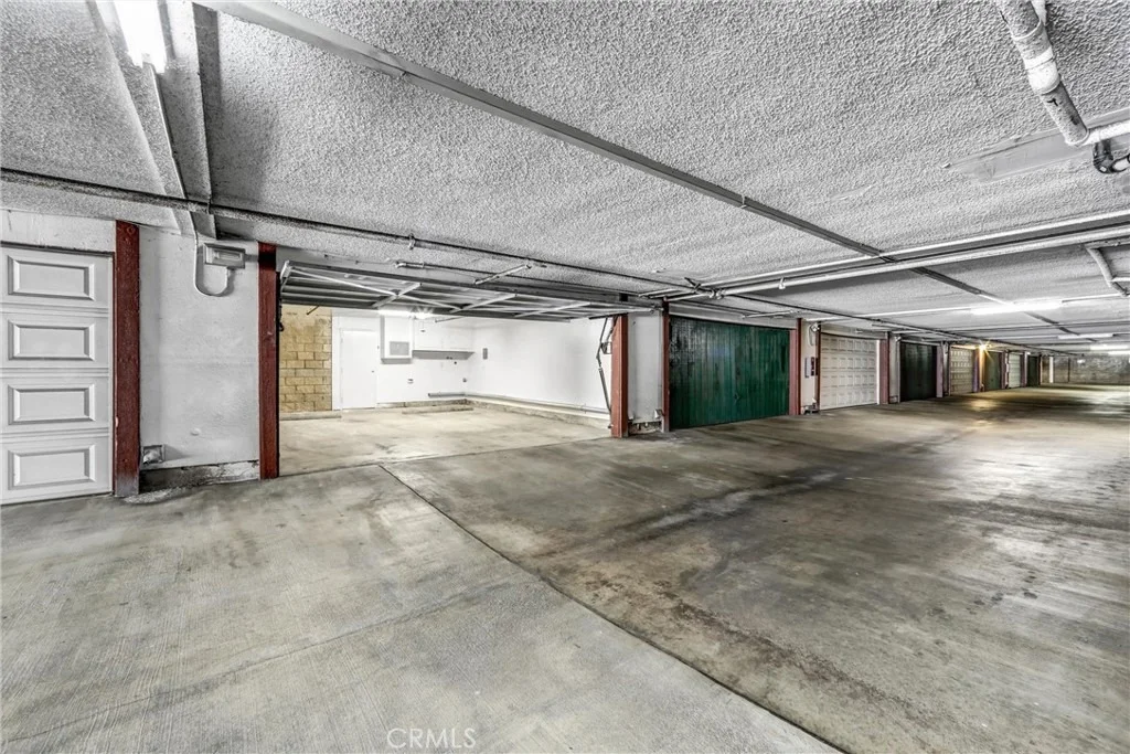 Photo of Unit D at 419 Fairview Avenue