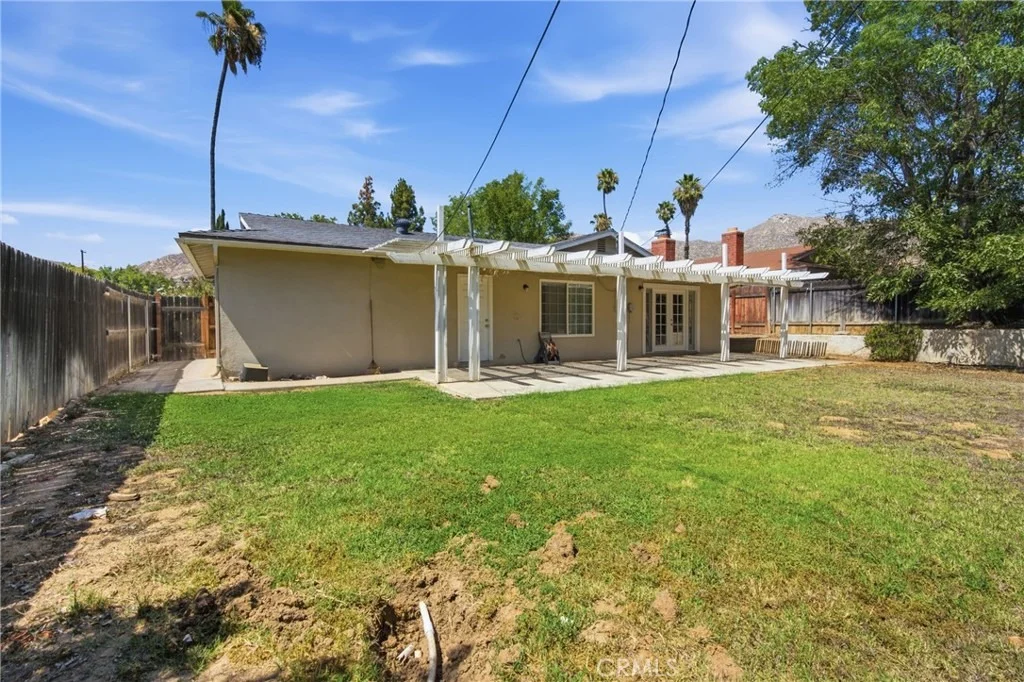 Photo of 222 Green Oaks
