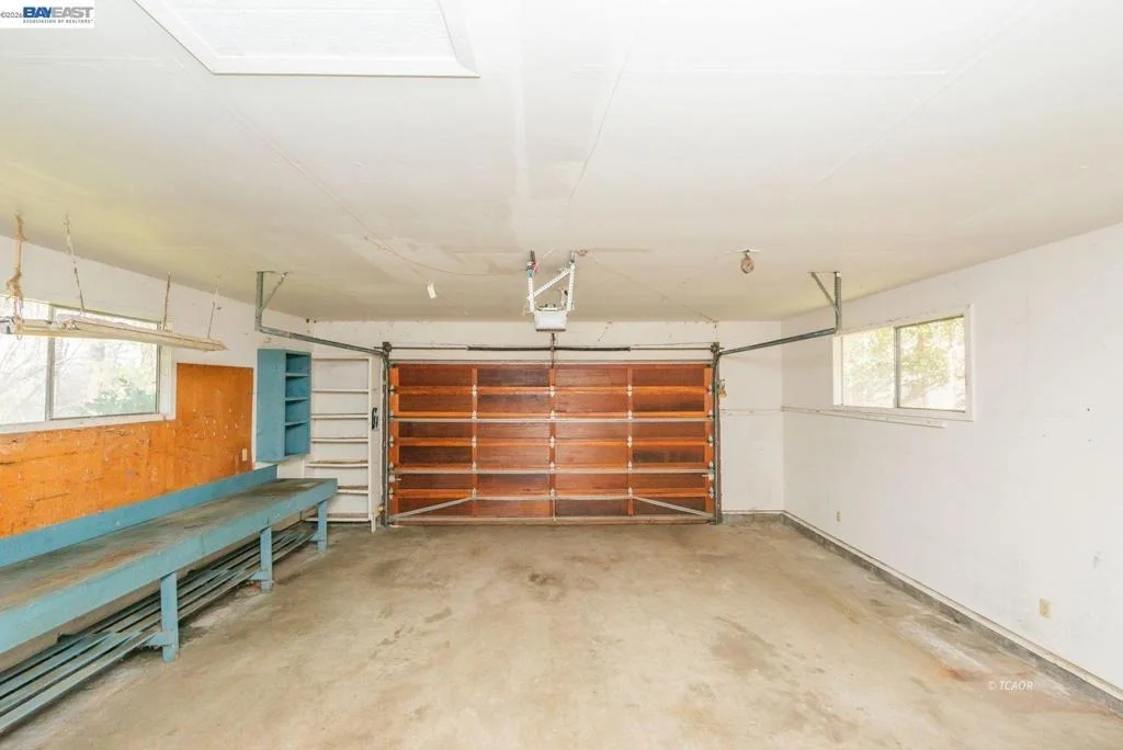 Photo of 376 Mountain View Dr.