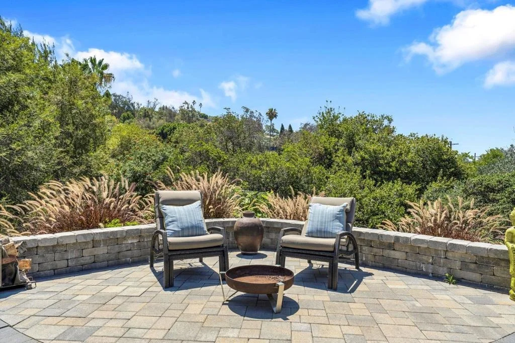 Photo of 705 Valley Drive