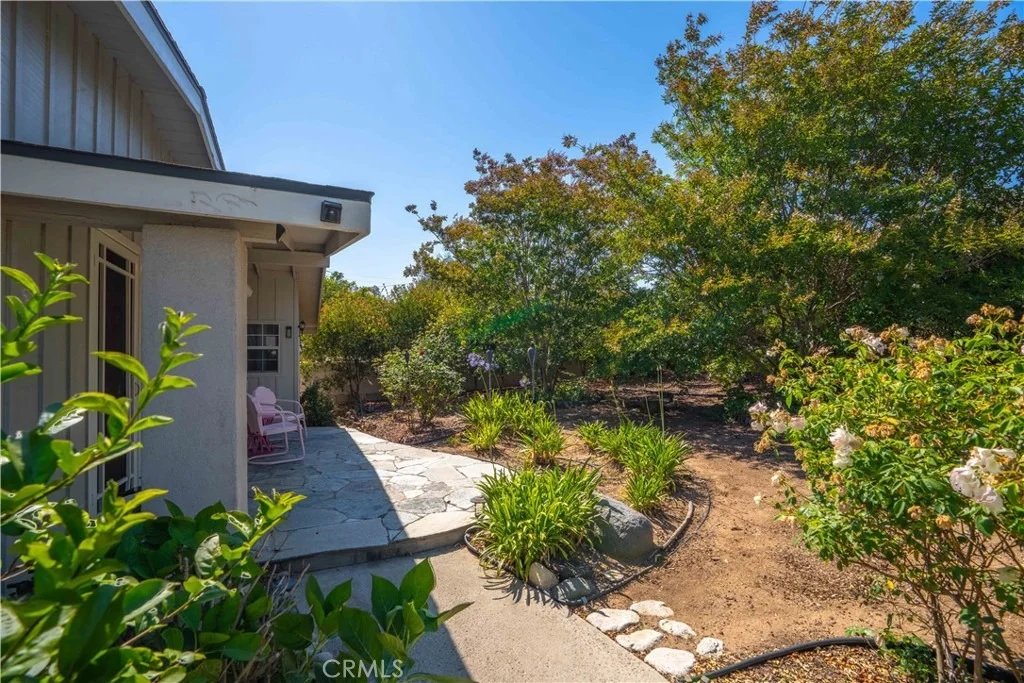 Photo of 1611 Hillcrest