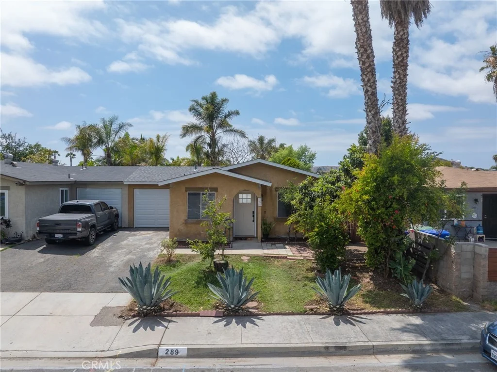 Photo of 289 Lustrosos Street