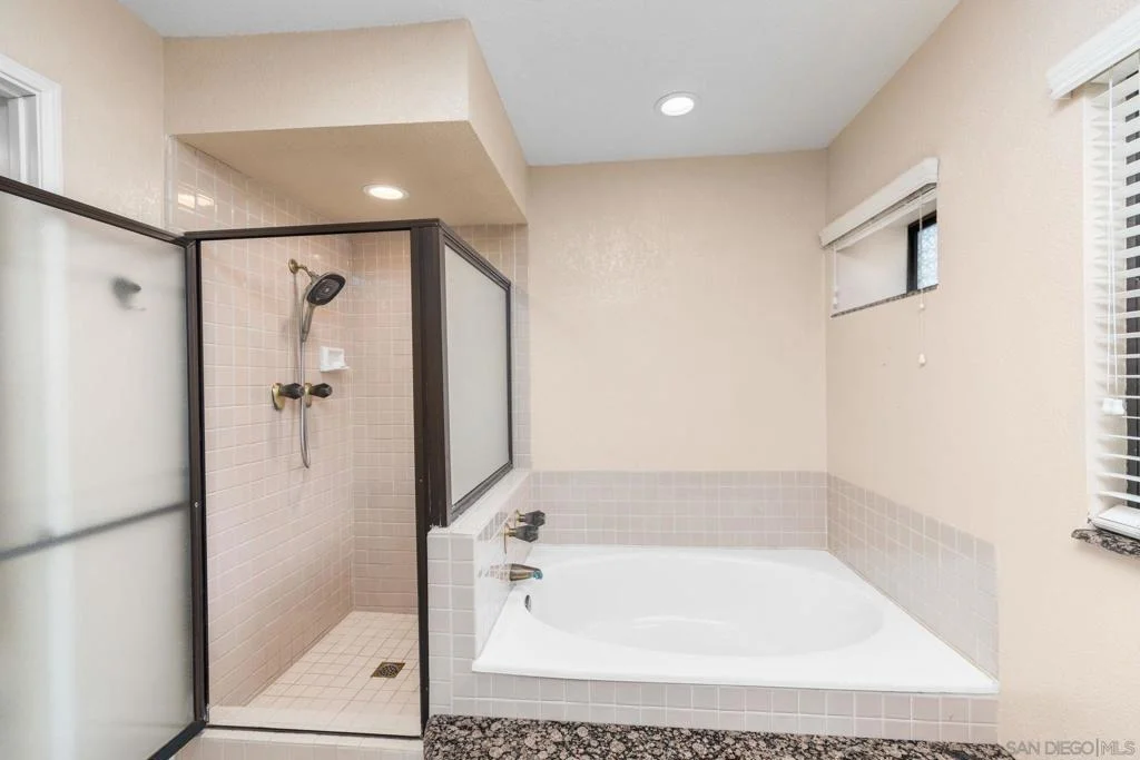 Photo of 2087 Balboa Cir.