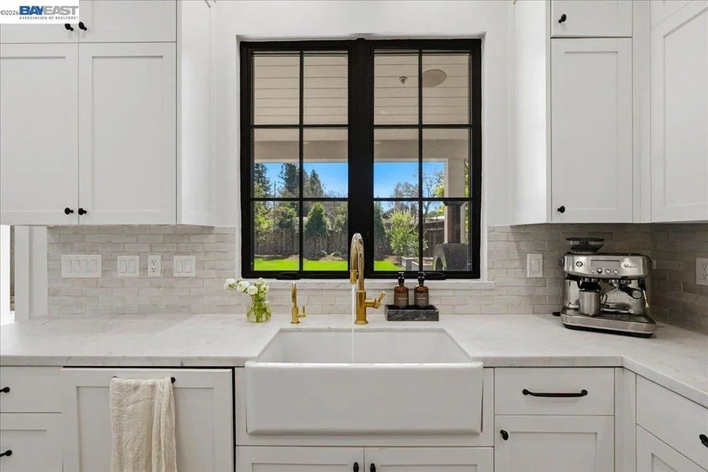Photo of 3550 Vine St