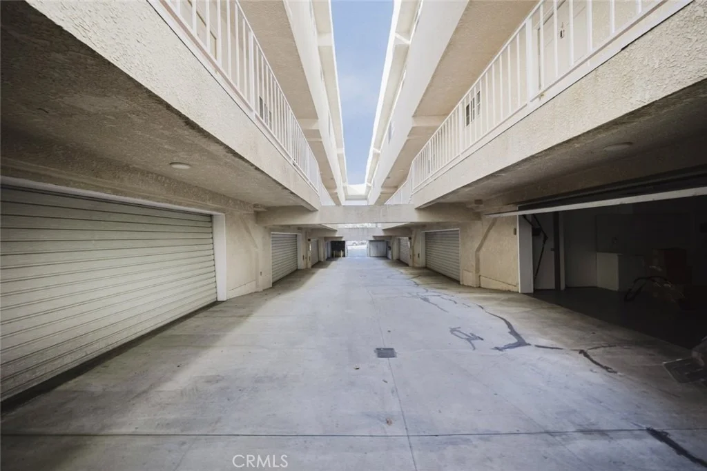 Photo of Unit 4 at 10274 Tujunga Canyon Boulevard