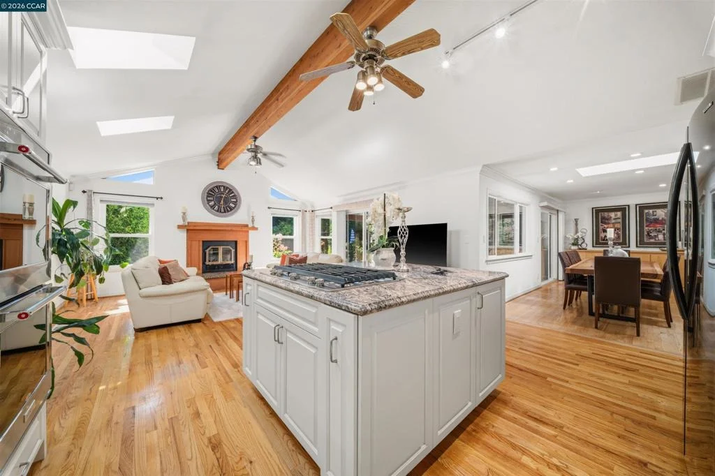 Photo of 31 Elliot Dr