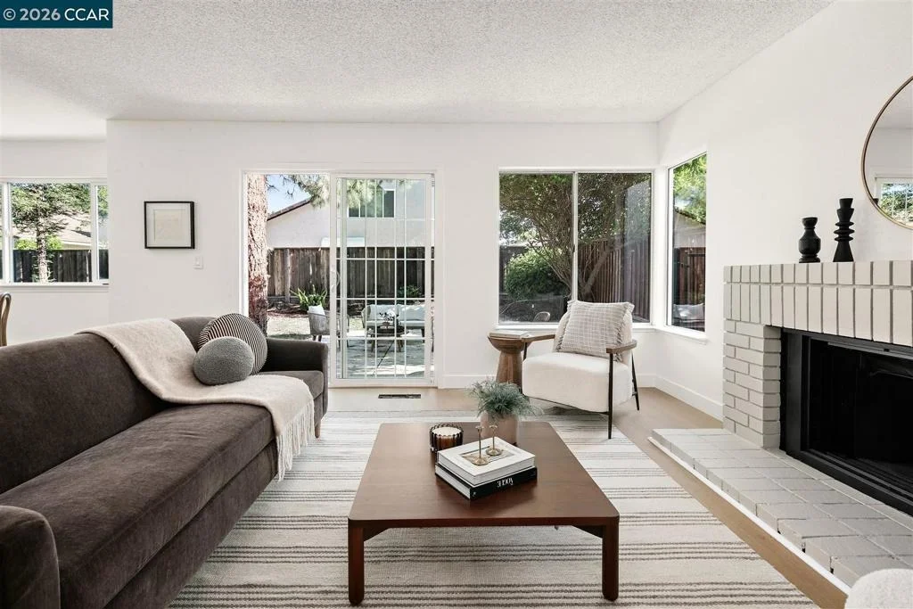 Photo of 1180 Amanda Cir