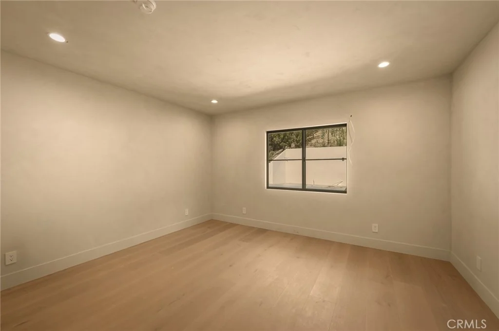 Photo of 17000 Escalon