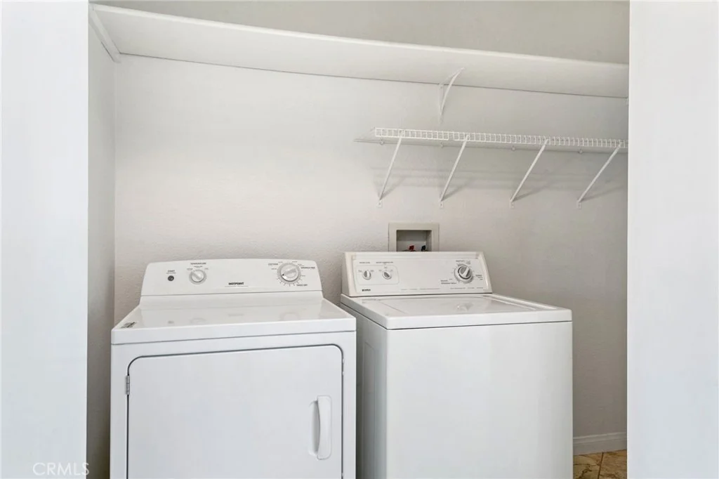 Photo of 1041 Mountain View