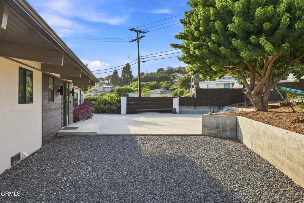 Photo of 3310 Foothill Road