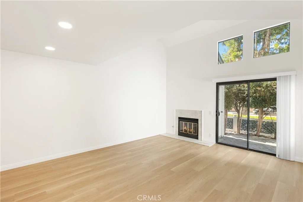 Photo of 446 Fallingstar