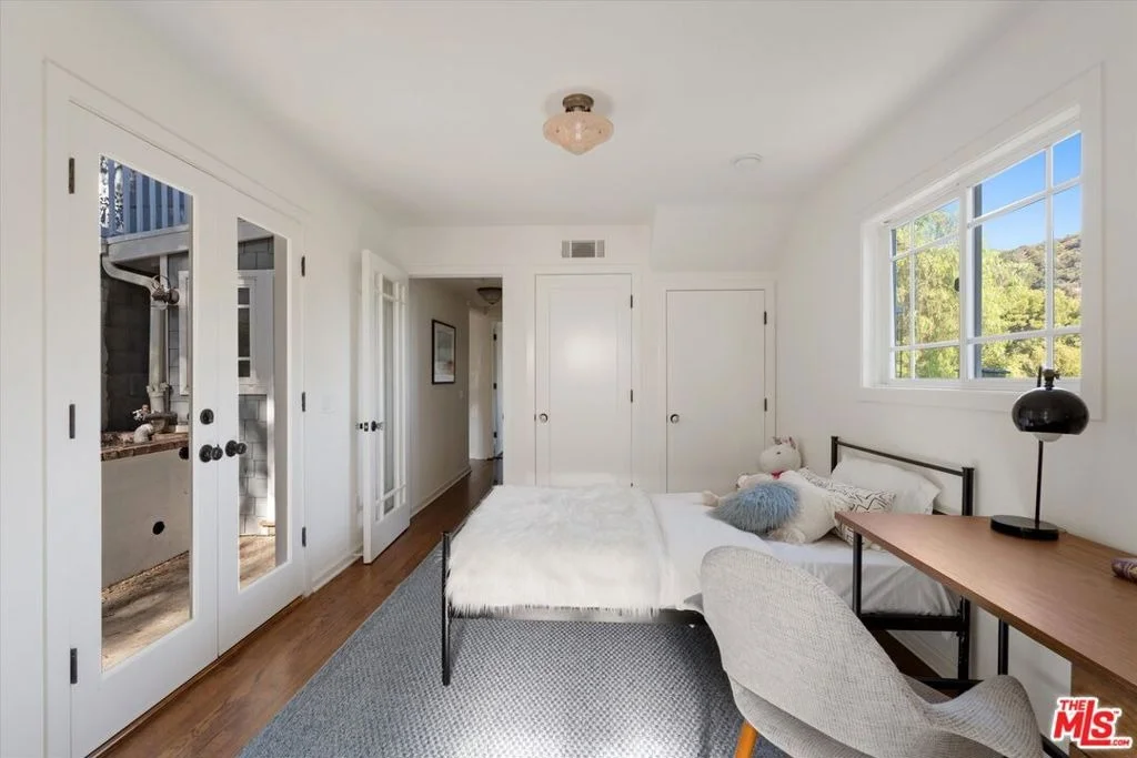 Photo of 5514 Canyonside Road