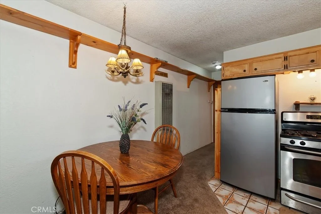 Photo of 676 Pine Lane