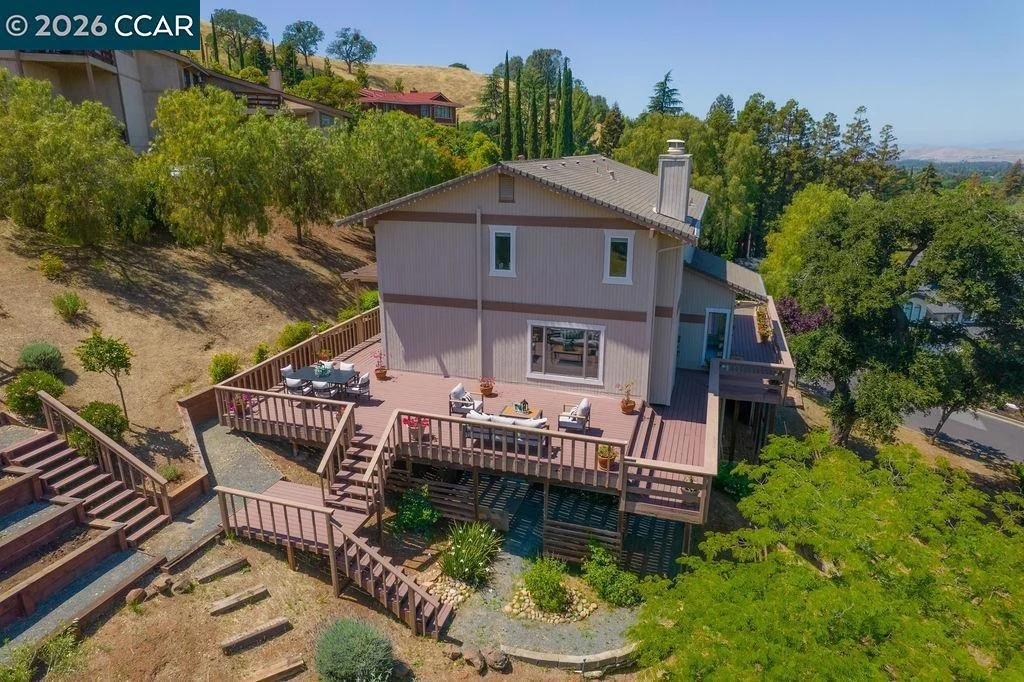 Photo of 5787 Lewis Way