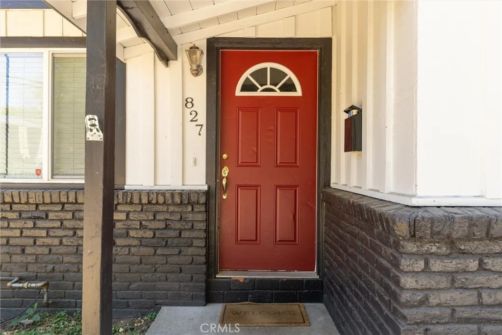 Photo of 827 W 2nd Avenue
