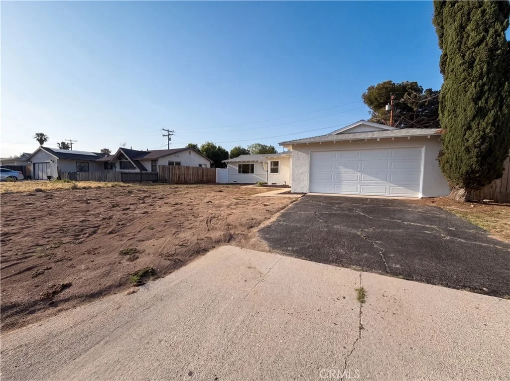 Photo of 27807 Pluto Street