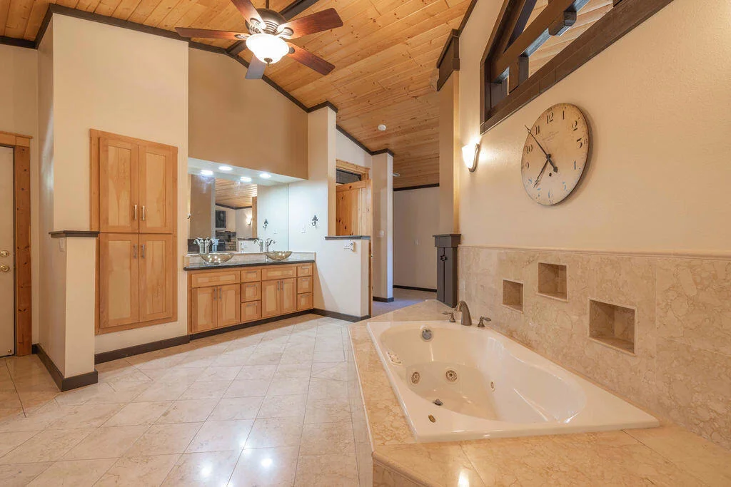 Photo of 661 Cedar Glen Drive