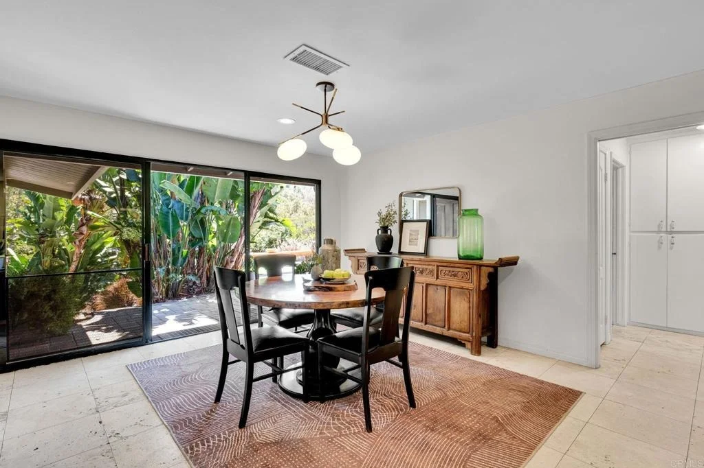 Photo of 705 Valley Drive