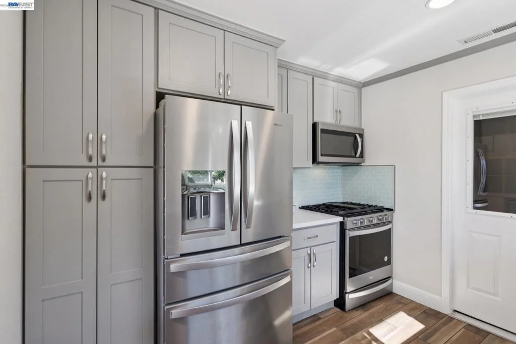 Photo of 734 Scott Blvd