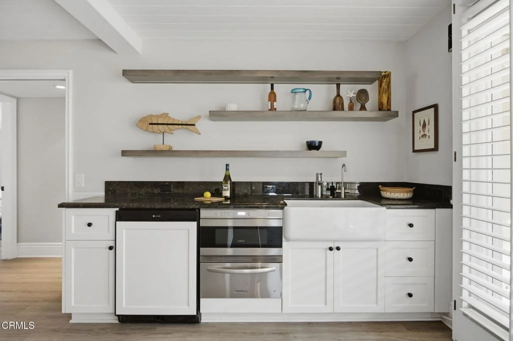 Photo of 1410 Marine Way